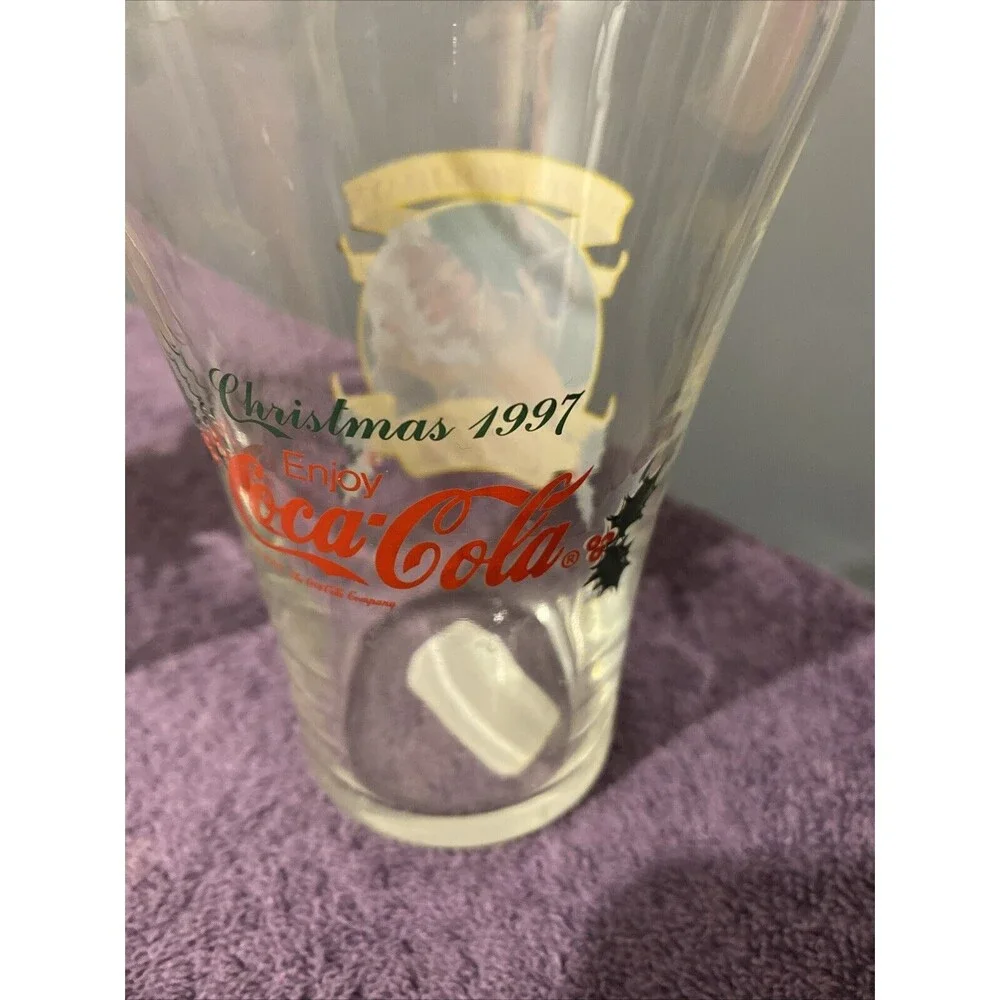 Vintage 2 Glasses Enjoy Coca Cola Christmas 1997 Santa Claus Happy Holidays‎ 2